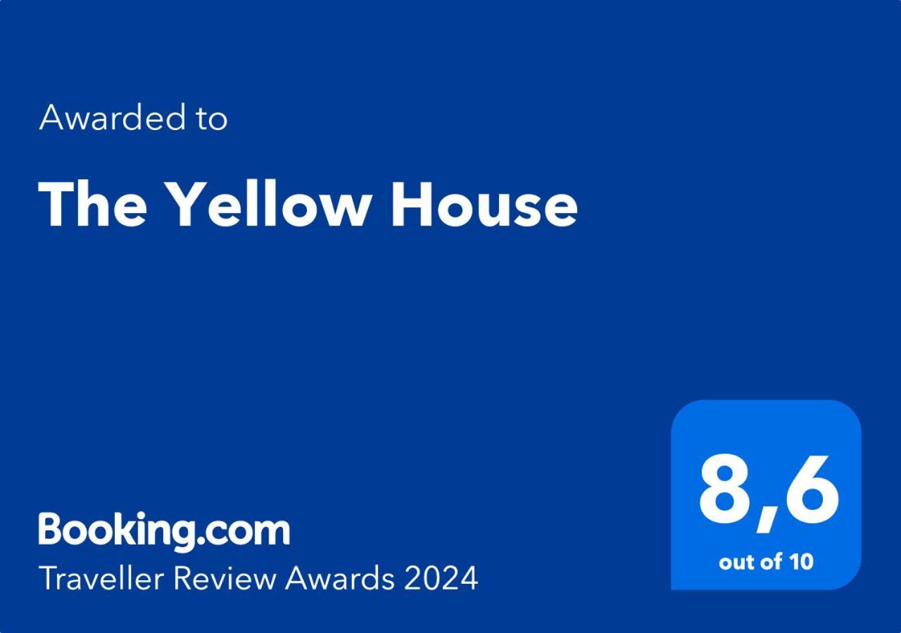 The Yellow House CTA Exteriér fotografie